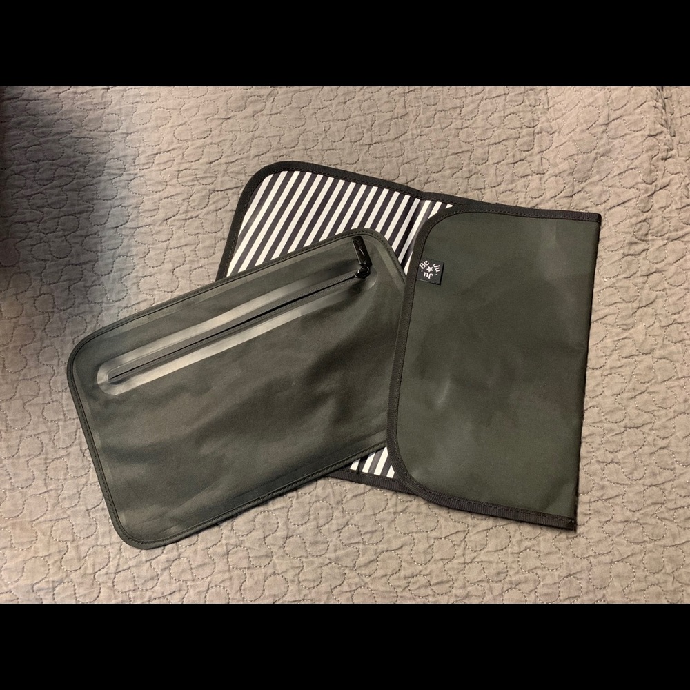 Ju ju be wet bag and changing pad